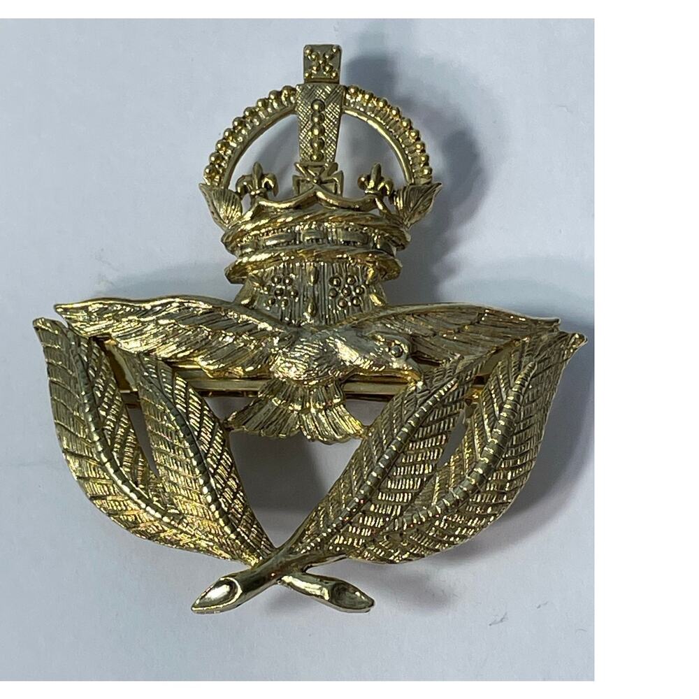 Vintage MJ ENT Clip Brooch Gold Tone Heraldic Royal Air Force Eagle Crown UK